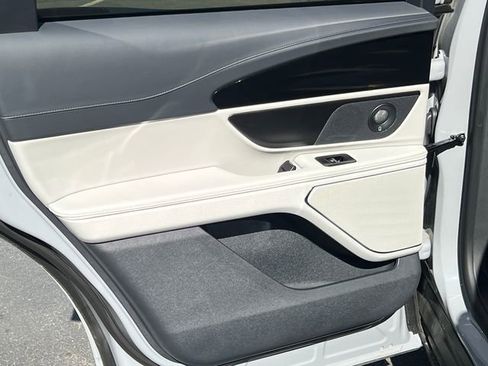 New 2026 Lincoln Nautilus Reserve image 18