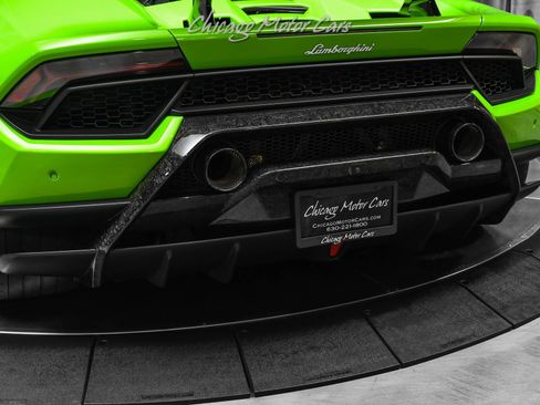 Used 2018 Lamborghini Huracan Performante AWD/4WD image 34