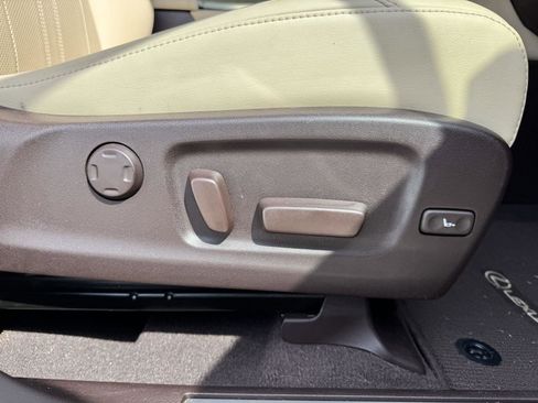 Used 2018 Lexus RX 350L Luxury w/ Accessory Package image 31