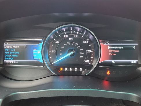 Used 2019 Ford Explorer XLT w/ Equipment Group 201A AWD/4WD image 19