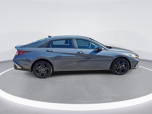 New 2026 Hyundai Elantra Sport image 4