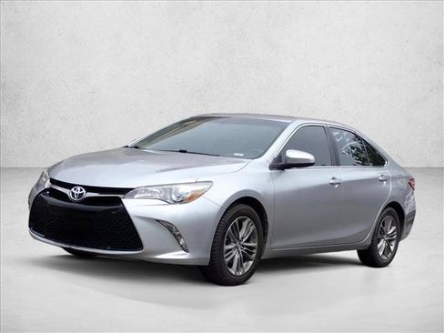 Used 2016 Toyota Camry SE FWD image 11