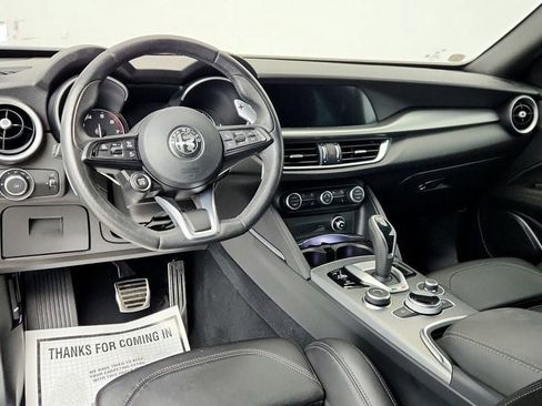 Used 2023 Alfa Romeo Stelvio Veloce image 13