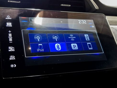 Certified 2018 Honda Clarity Touring image 31