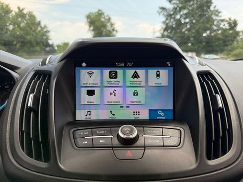 Used 2019 Ford Escape SE FWD image 46