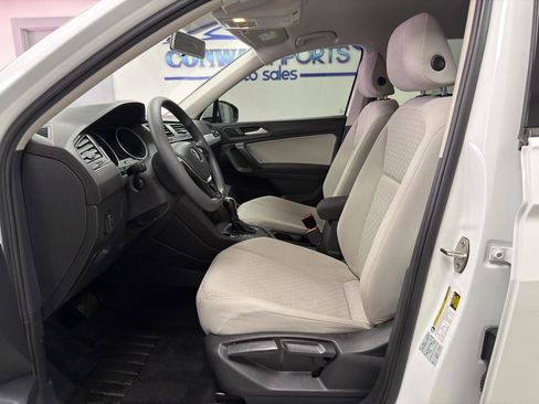 Used 2019 Volkswagen Tiguan S FWD image 9