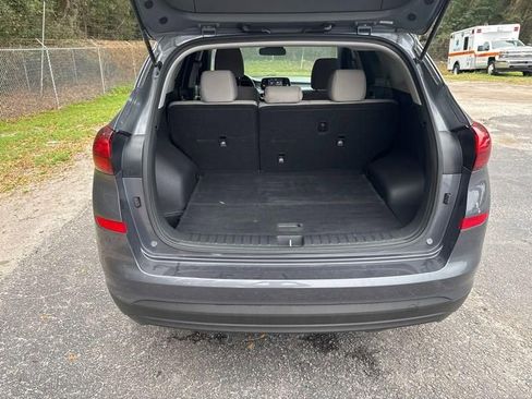 Used 2021 Hyundai Tucson SE FWD image 11