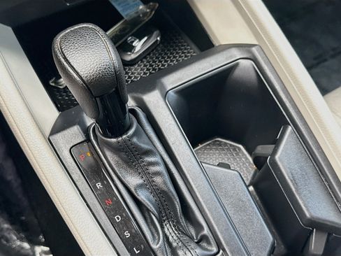 Used 2023 Honda Accord EX image 15