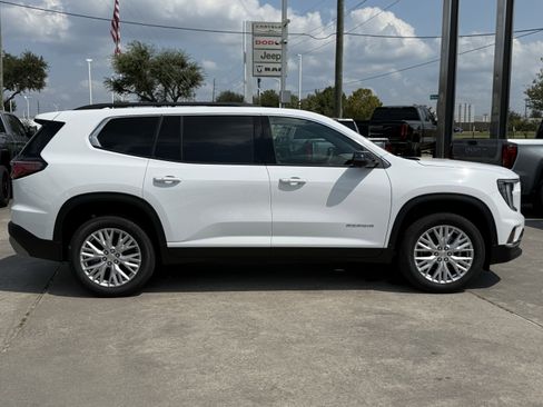 New 2026 GMC Acadia Elevation w/ Elevation Premium Package image 3