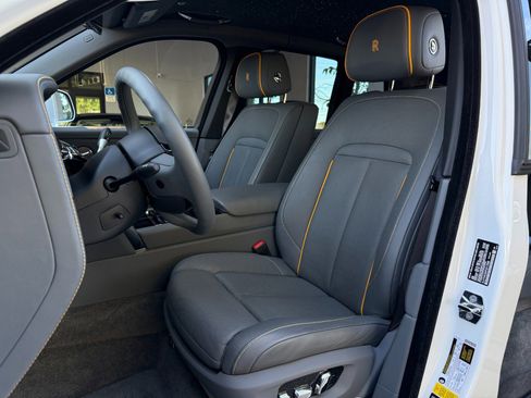 Used 2023 Rolls-Royce Cullinan image 23