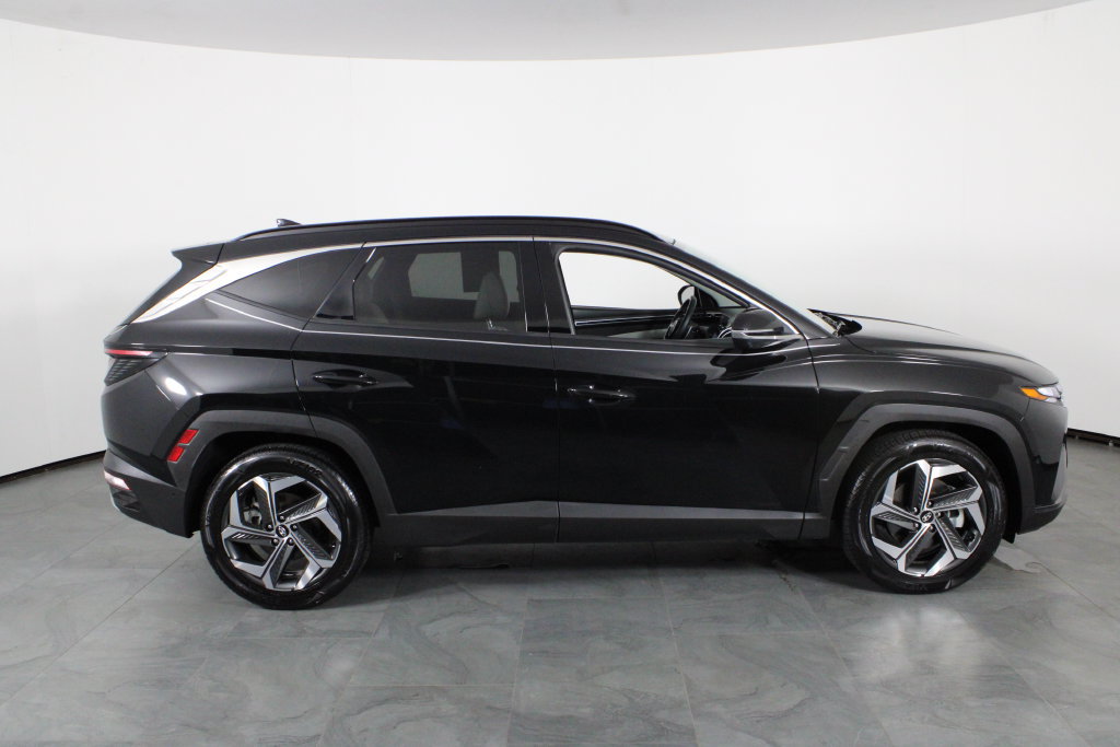 Certified 2023 Hyundai Tucson Limited w/ Cargo Package FWD image 12