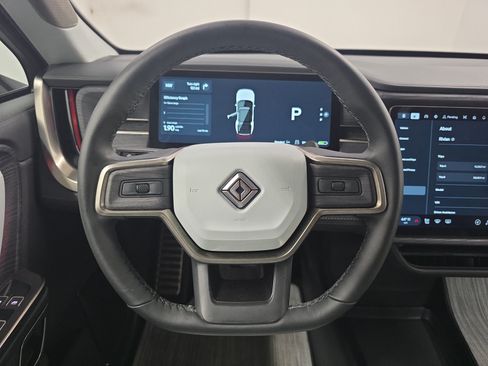 Used 2024 Rivian R1S Adventure AWD/4WD image 28