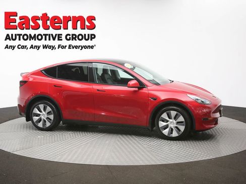 Used 2022 Tesla Model Y Long Range image 41