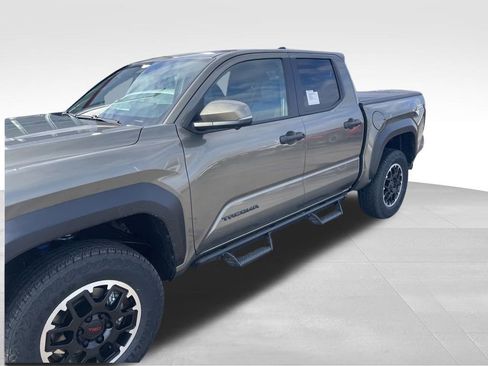 New 2026 Toyota Tacoma TRD Off-Road image 3