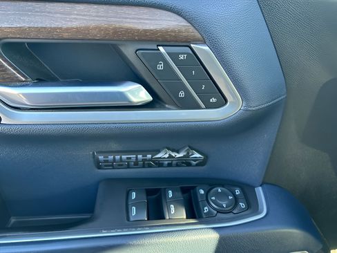 Used 2022 Chevrolet Silverado 1500 High Country w/ Max Trailering Package AWD/4WD image 25