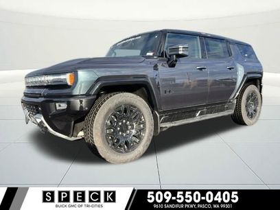 New 2025 GMC Hummer EV 2X w/ LPO, Dark Essentials Package