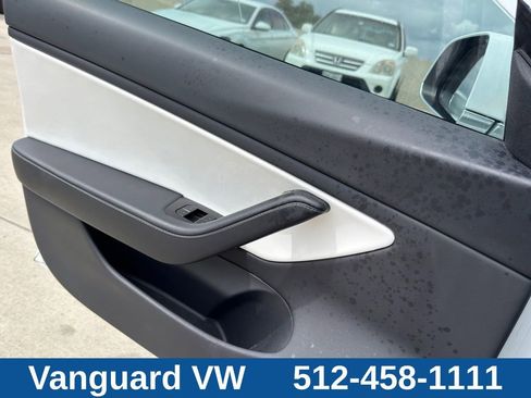 Used 2020 Tesla Model 3 Standard Range Plus RWD image 22