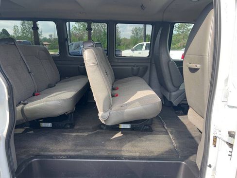 Used 2015 Chevrolet Express 3500 LT w/ LT Preferred Equipment Group RWD image 8