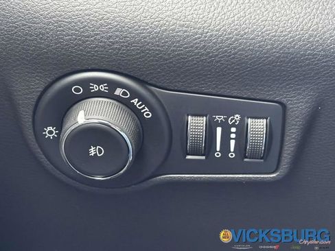 New 2026 Jeep Compass Latitude image 15