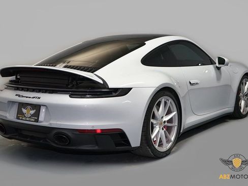 Used 2024 Porsche 911 Carrera GTS image 6