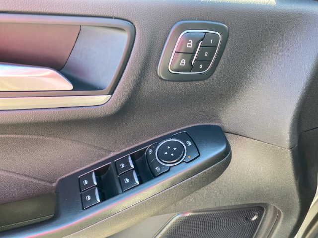 Used 2024 Ford Escape Platinum AWD/4WD image 18