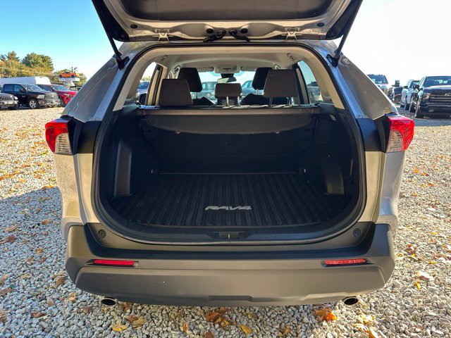 Used 2019 Toyota RAV4 LE w/ All Weather Liner Package AWD/4WD image 15