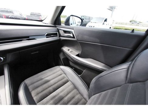 Used 2023 Mitsubishi Outlander SE FWD image 11