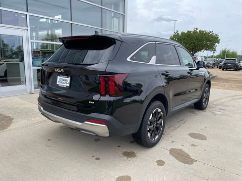 Used 2025 Kia Sorento S AWD/4WD image 5