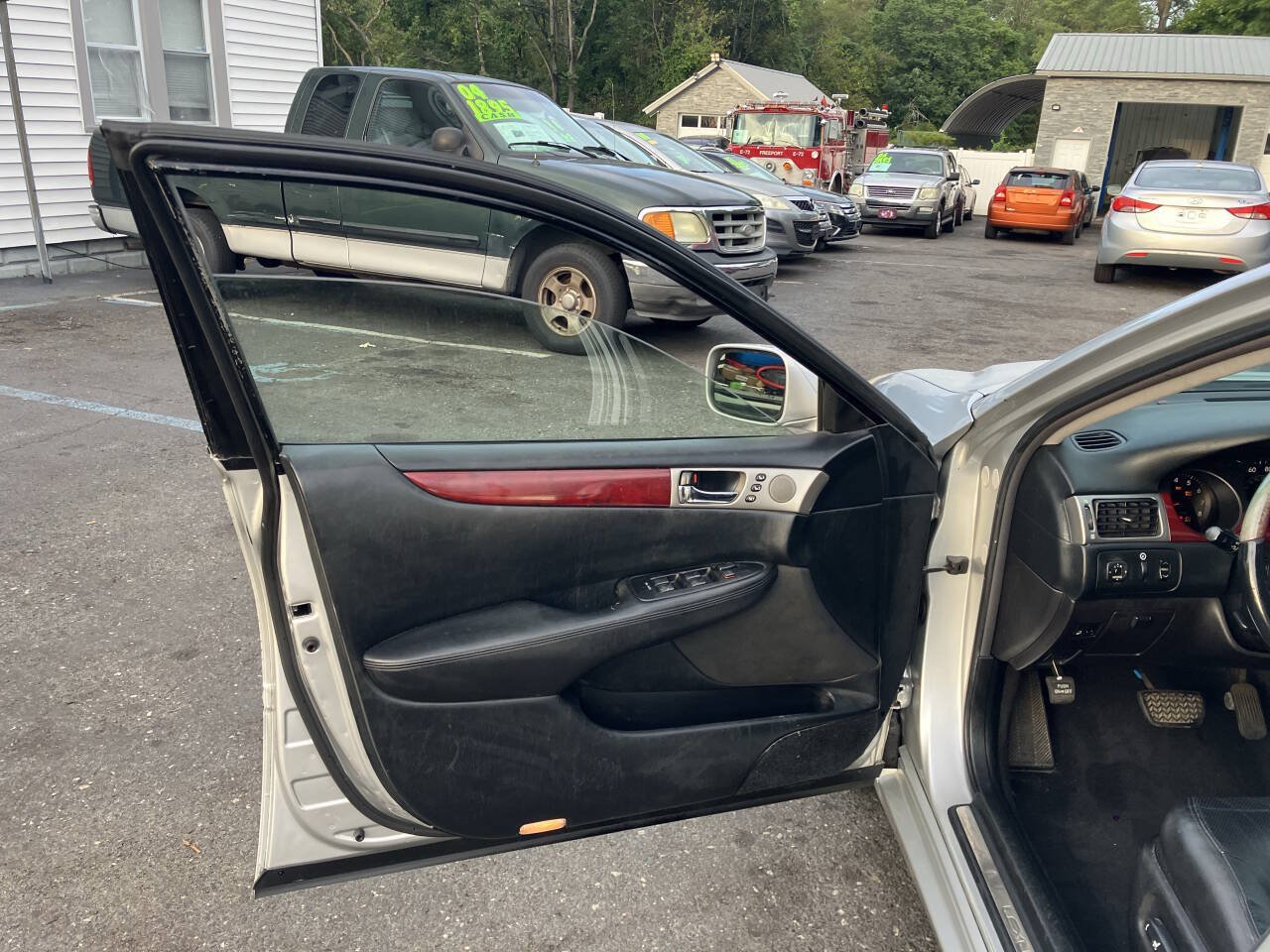 Used 2006 Lexus ES 330 w/ DVD Navigation System Pkg FWD image 18