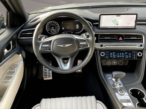 Used 2025 Genesis G70 2.5T w/ Sport Prestige Package image 8