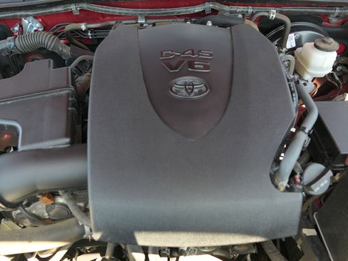 Used 2023 Toyota Tacoma TRD Off-Road RWD image 29