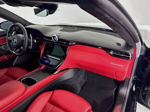 Used 2024 Maserati GranCabrio Trofeo AWD/4WD image 8