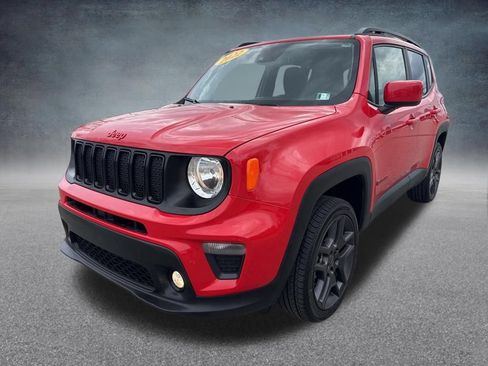 Used 2022 Jeep Renegade Latitude w/ Convenience Group AWD/4WD image 2