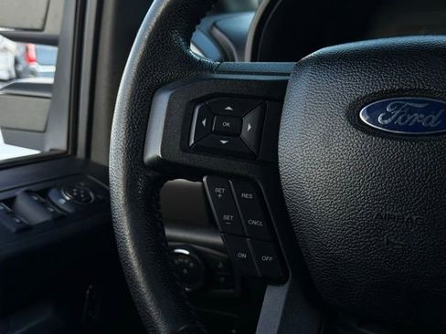 Used 2016 Ford F150 XLT w/ Equipment Group 302A Luxury image 12