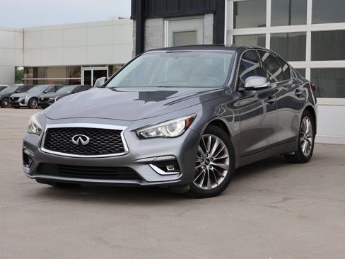 Used 2019 INFINITI Q50 Luxe AWD/4WD image 3