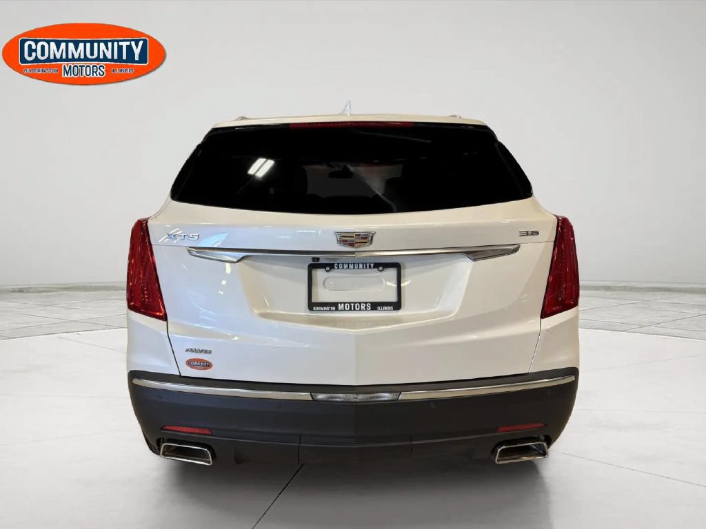 Used 2017 Cadillac XT5 Premium Luxury w/ LPO, Wheel Lock Package AWD/4WD image 5