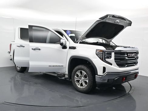 Used 2024 GMC Sierra 1500 SLT RWD image 43