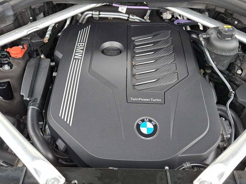 Used 2022 BMW X7 xDrive40i w/ M Sport Package image 28