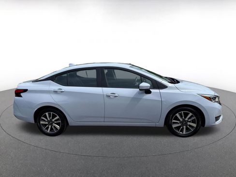Used 2025 Nissan Versa SV FWD image 15