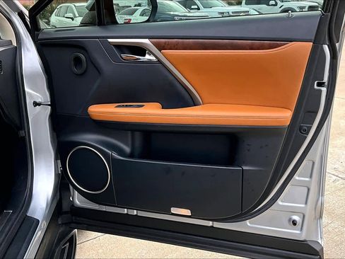 Used 2022 Lexus RX 350L FWD w/ Premium Package image 22