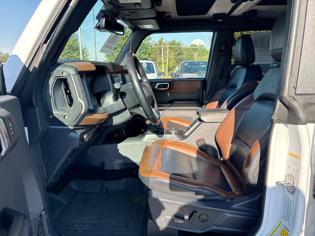 Used 2024 Ford Bronco Outer Banks AWD/4WD image 21