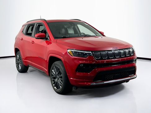 Used 2022 Jeep Compass Limited w/ (RED) Package AWD/4WD image 3