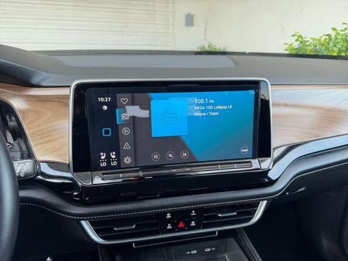 Used 2024 Volkswagen Atlas SE image 20