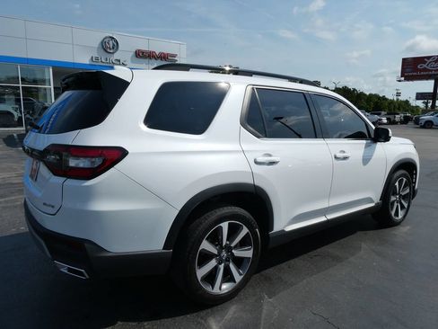 Used 2024 Honda Pilot Elite image 5