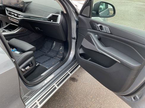 Used 2026 BMW X7 xDrive40i image 27