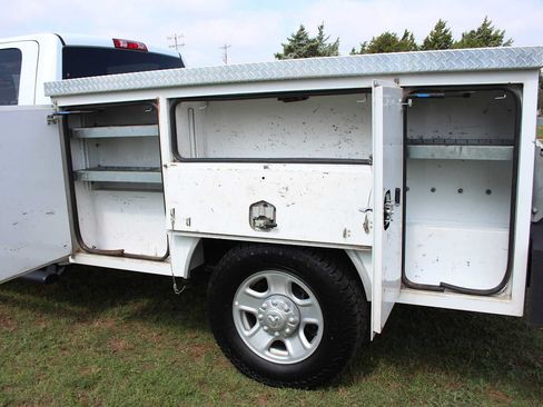Used 2024 RAM 2500 Tradesman AWD/4WD image 9