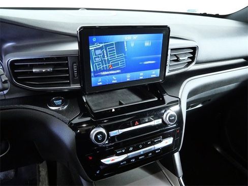 Certified 2023 Ford Explorer ST-Line w/ Class IV Trailer Tow Package image 19