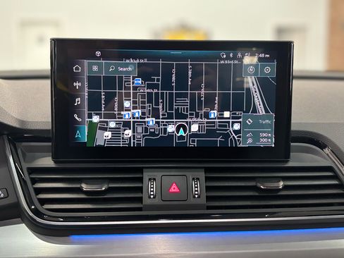 Used 2022 Audi Q5 e Prestige w/ Prestige Package image 30