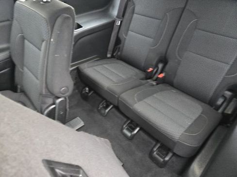 Used 2023 GMC Acadia SLE w/ Driver Convenience Package image 21