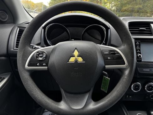 Used 2019 Mitsubishi Outlander Sport ES image 16